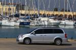 Lancia Voyager 2011 года